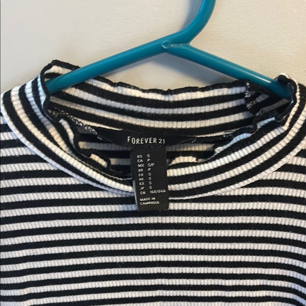 Forever 21 Black & White Striped Ribbed Mock Neck Top